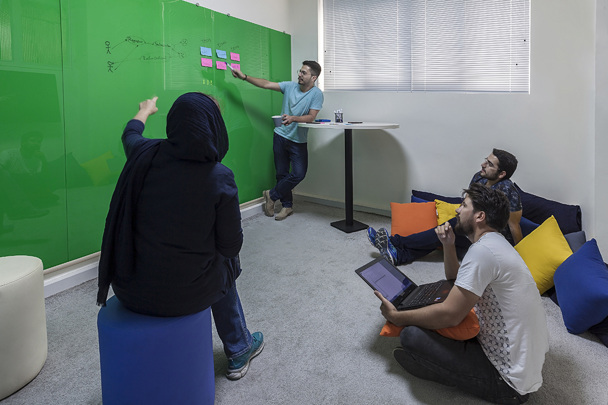 تیم سانی وب